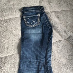 Buckle jeans